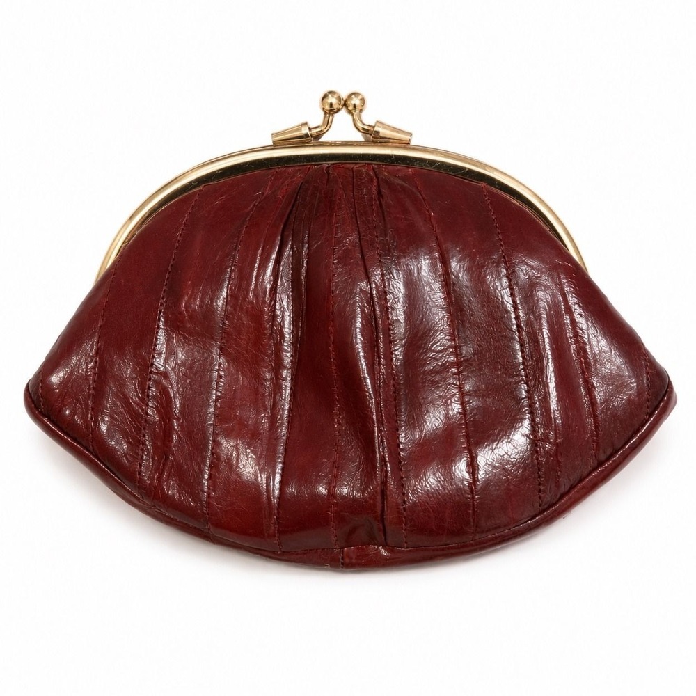 ⚜️133. Vintage Lee Sands Eel Skin Coin Burgundy Mid Century Kiss Lock Wallet